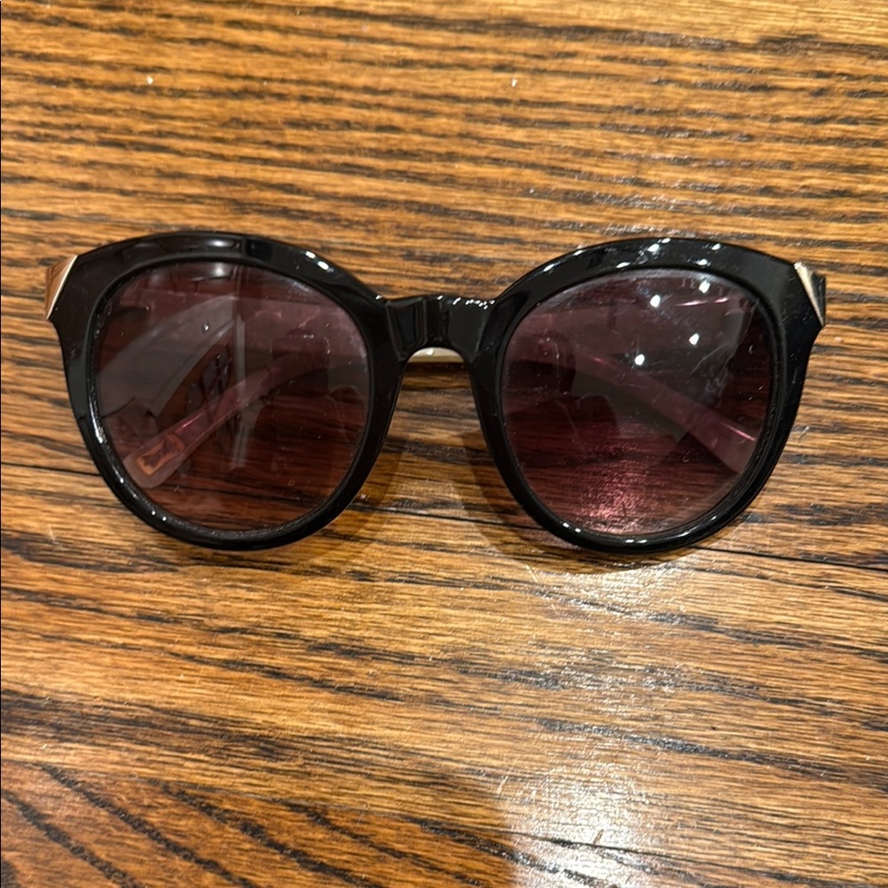 Ted Baker Black Sunglasses Classic Design
